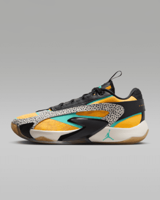 Luka Don i Shoes. Nike CA